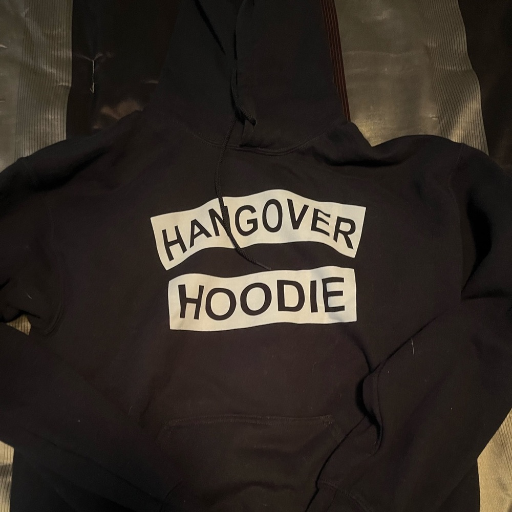 Gildan sweatshirt